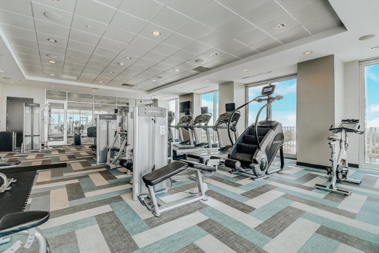 Frontdesk Skyhouse Apts Uptown Charlotte Appartamento Esterno foto