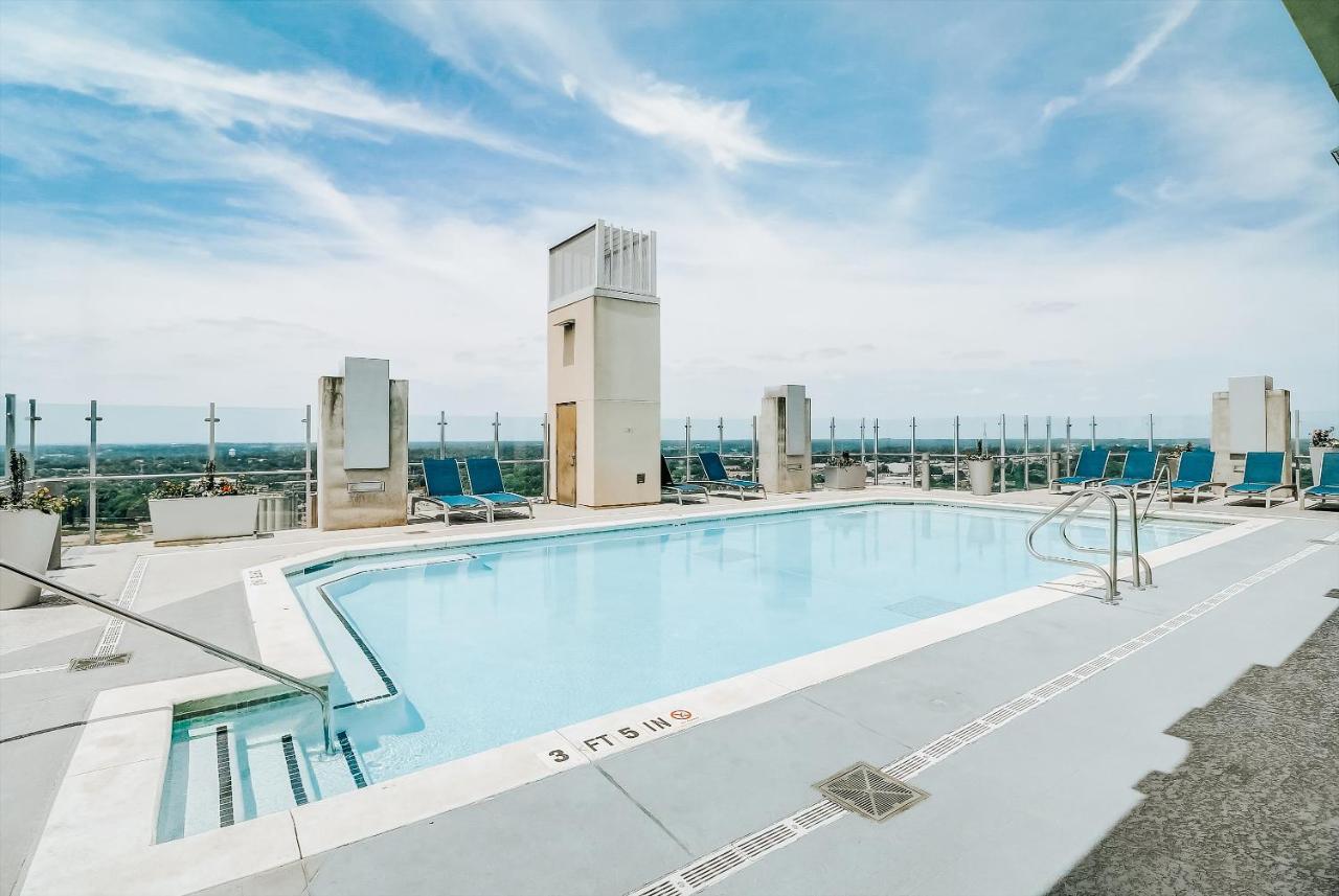 Frontdesk Skyhouse Apts Uptown Charlotte Appartamento Esterno foto