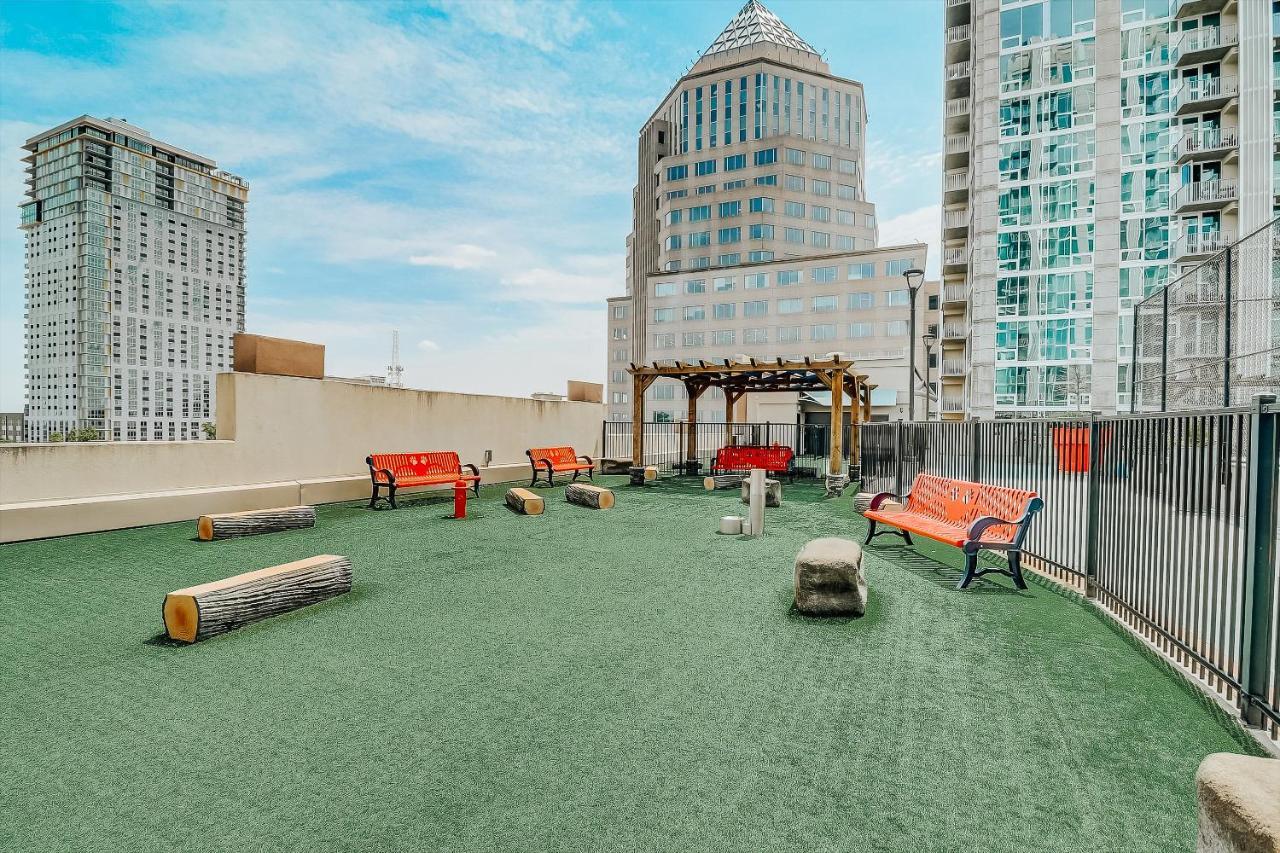 Frontdesk Skyhouse Apts Uptown Charlotte Appartamento Esterno foto